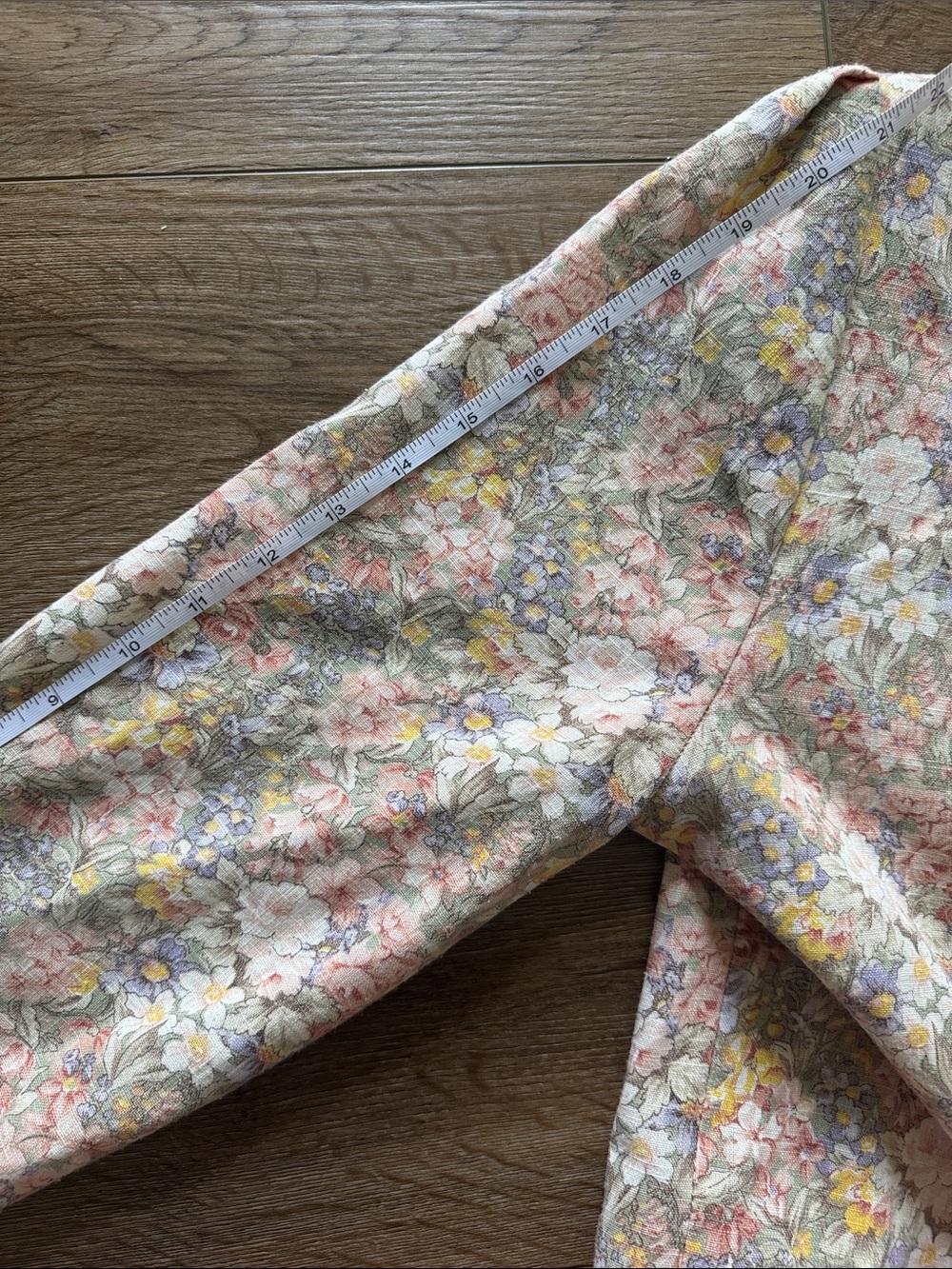 Floral-Print Beige Blazer - Women's Tailored Jacket - Picture 8 of 9